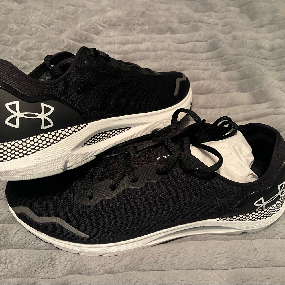 NEW IN BOX Under Armour HOVR Sonic 6 sz 11.5